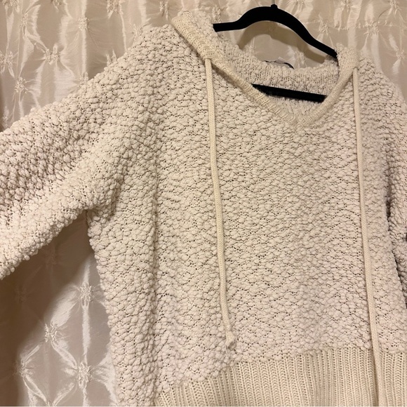 Young Fabulous & Broke Cream Beige Popcorn Knit Hoodie Sweater Hooded YFB - Picture 4 of 12